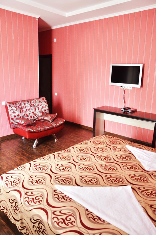 Voyage Hotel Biszkek Pokój zdjęcie